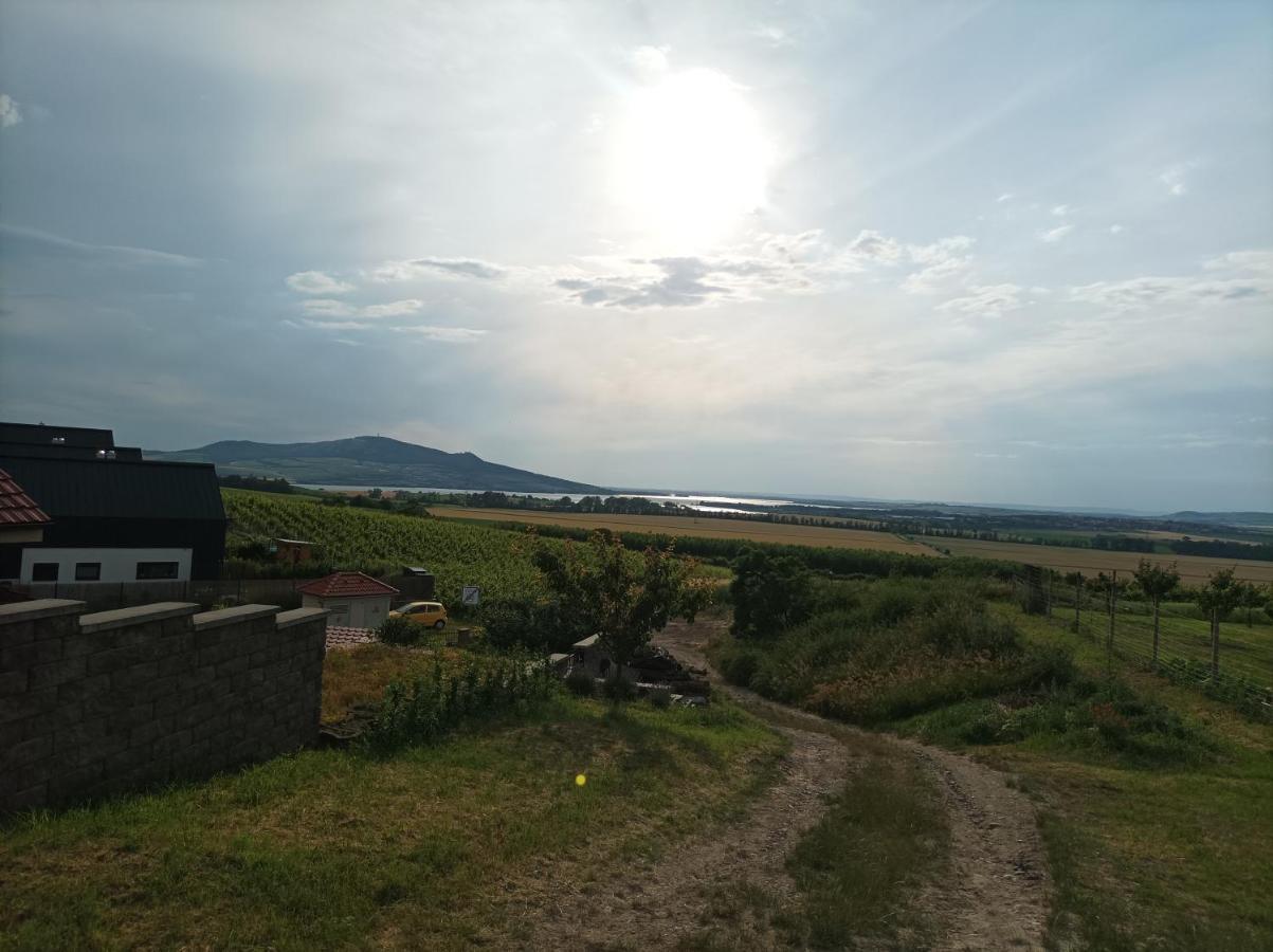 Ubytovani U Leose Zaječí Esterno foto