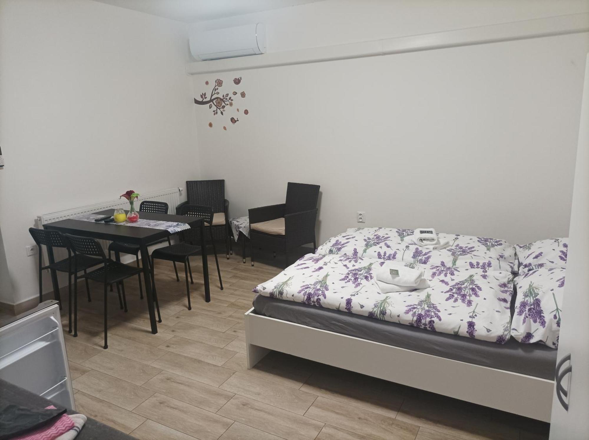 Ubytovani U Leose Zaječí Esterno foto